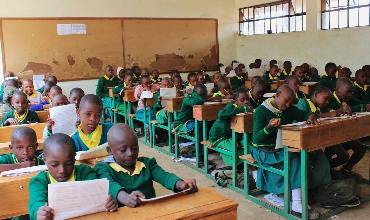 Ibihugu 10 by'Afurika bifite uburezi buhagaze neza muri iki gihe ...
